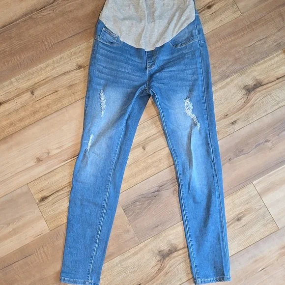 Maternity Pants Bundle Size Medium - Picture 2 of 16